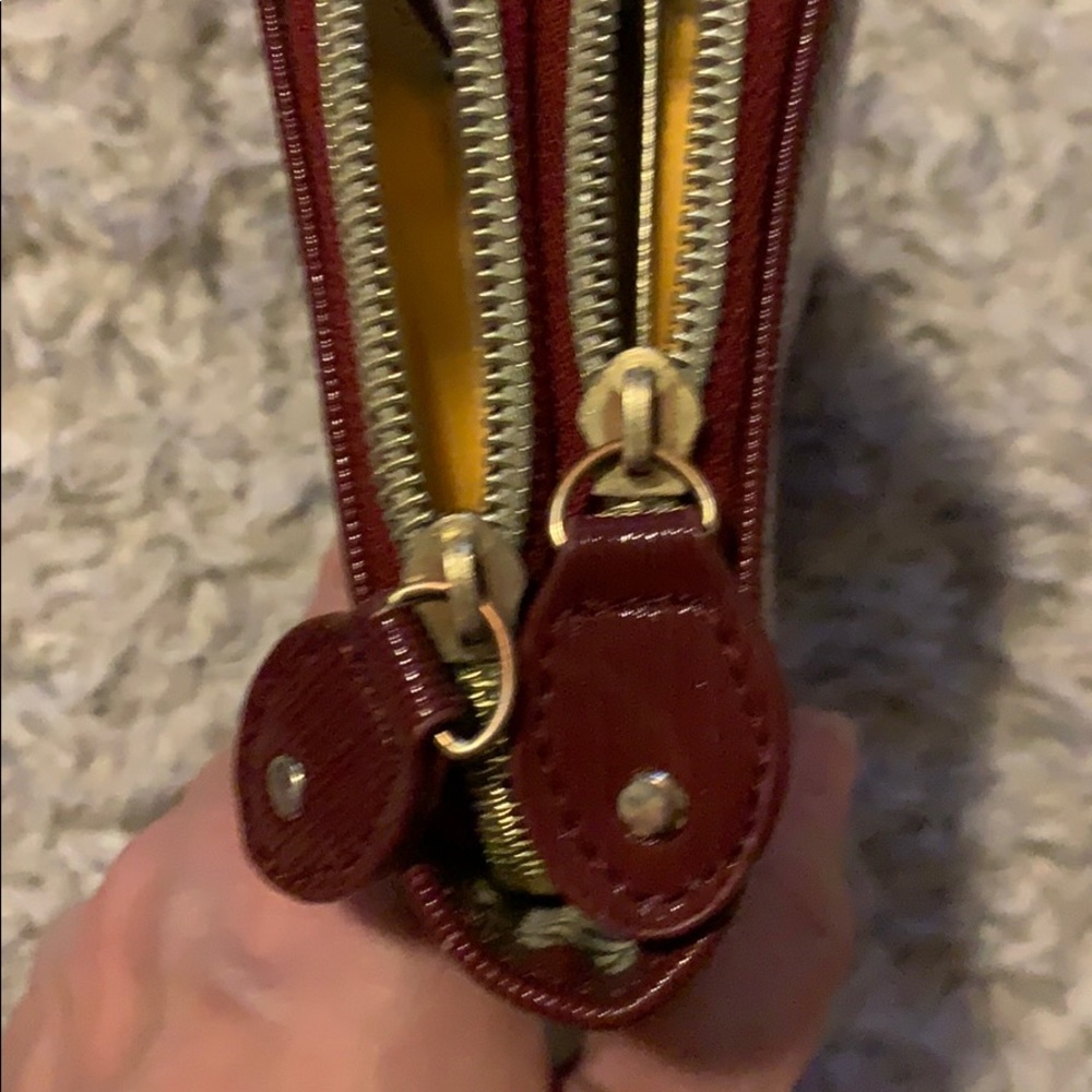 Steve Madden double zip wallet - Picture 7 of 8